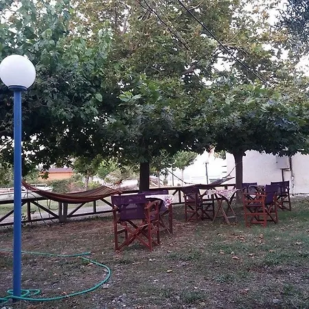 Holiday Tolofona Beach Eratini Exterior photo