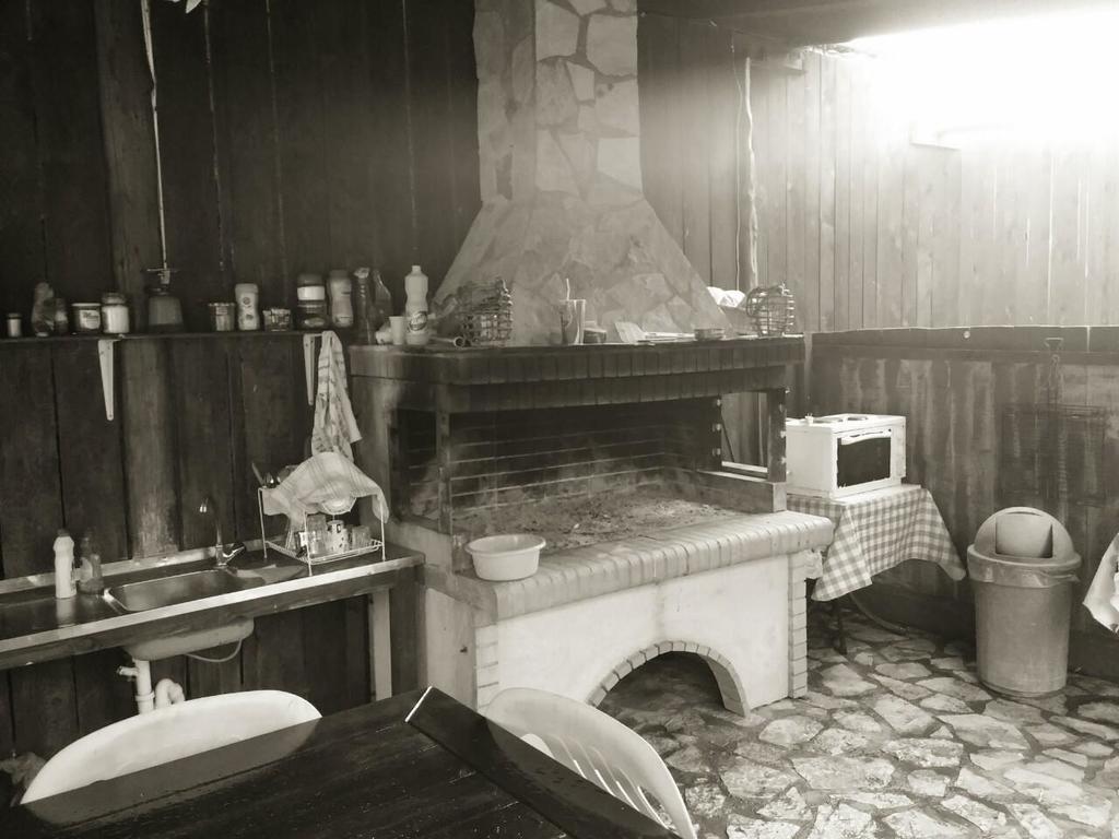 Tolofona Erateini