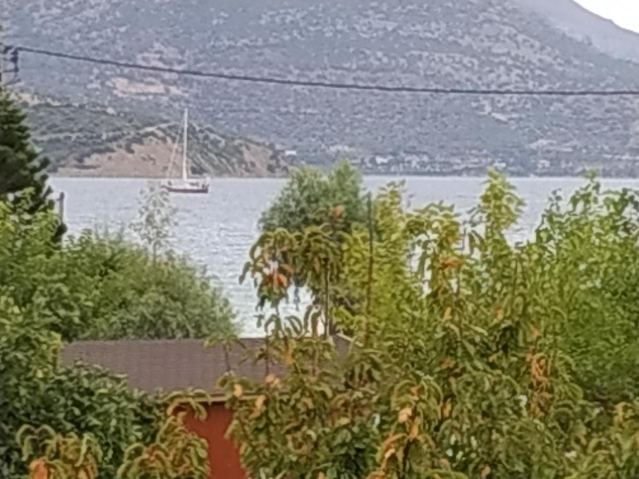Holiday Tolofona Eratini